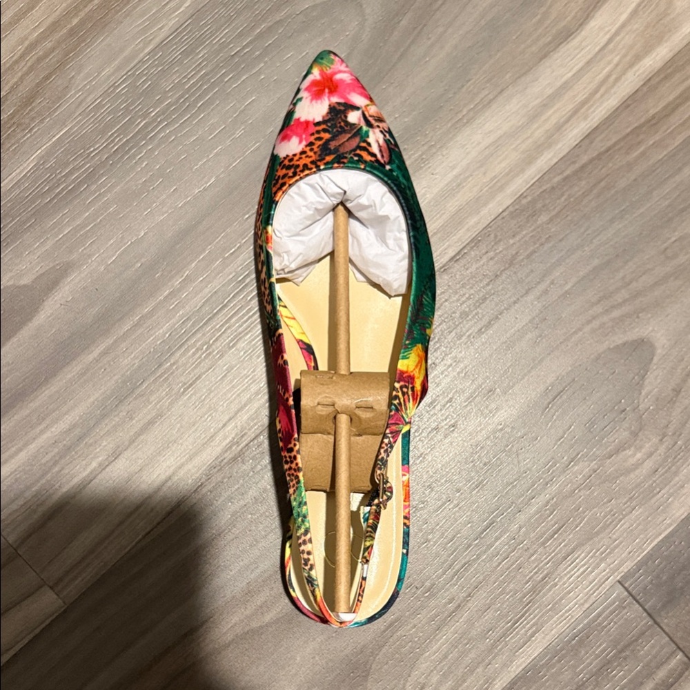 Jessica Simpson Multicolor Floral Flats